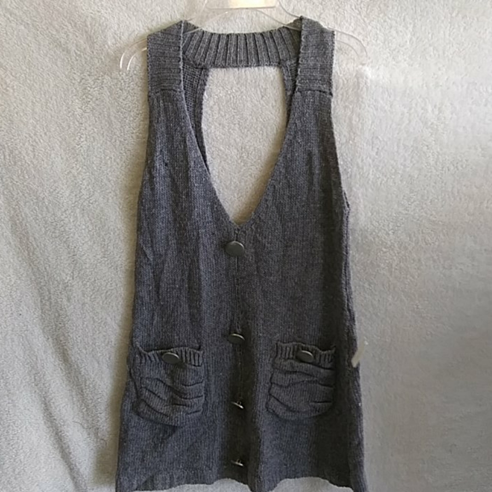 Women button sweater sleeveless WT0018